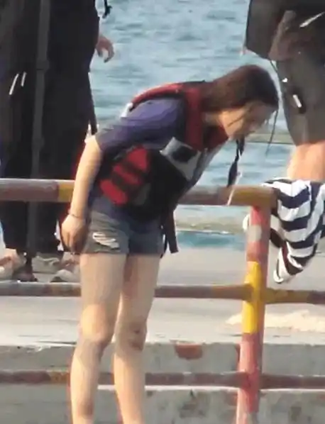 杨超越随地吐痰具体事情经过是什么杨超越随在哪随地吐痰