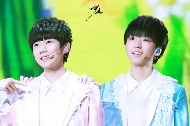 凯源超话#岁月情长,竹马成双#今天密友九岁啦9798当初那两个天真