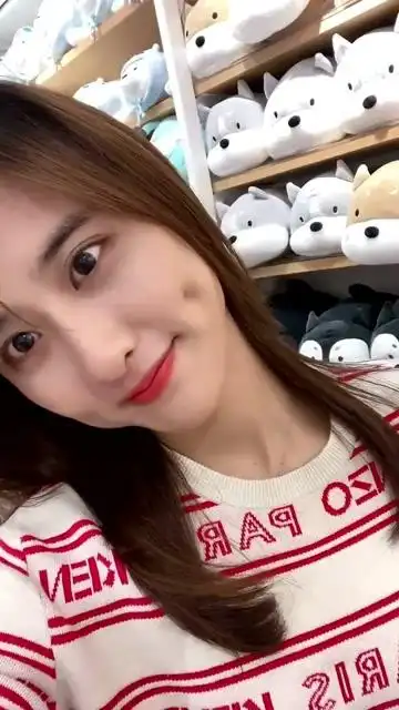 爱笑的姑娘,这小酒窝太美了