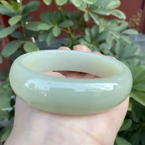 新疆和田玉手镯青白玉山料镯子玉石宽版厚装手镯妈妈款玉镯子