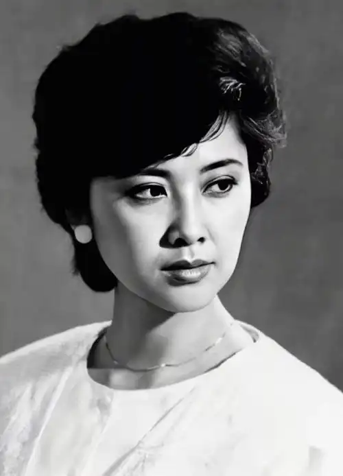 最美的女儿国国王～朱琳~美图集锦