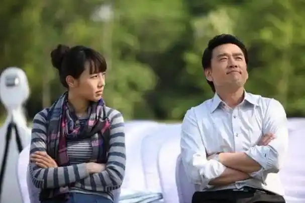 王耀庆一听,当即答应了下来,让他老婆负责这个家的一切.