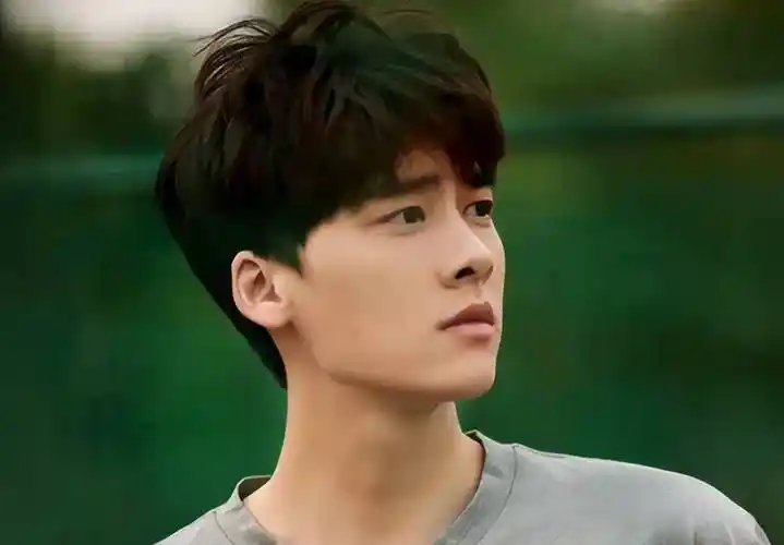 李易峰近况曝光,有一点3年前就注定