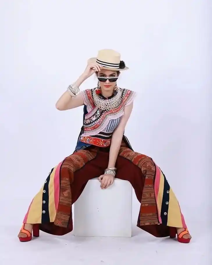 泰国老绣.日常更新#民族特色民族文化 #爱手工爱生活 #民族 - 抖音