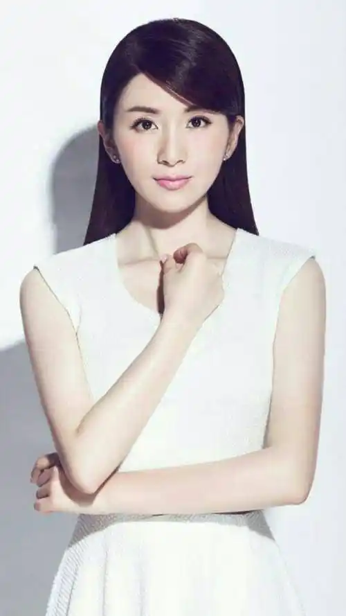 刘庭羽清丽淡雅看起来真的好迷人