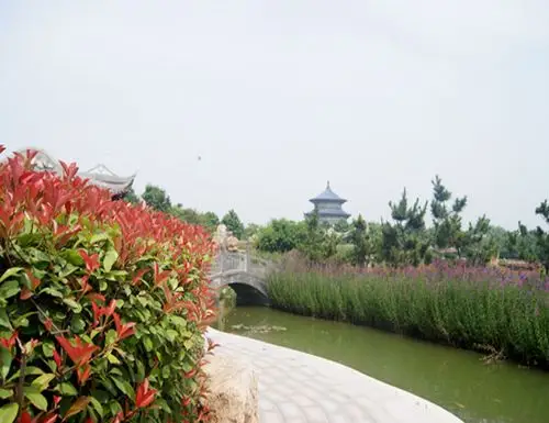 河南许昌市玉皇岭墓园