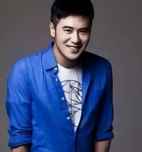 陈亦飞妻子是谭维维,现在40岁没孩子,平凡日子过得依旧很幸福!