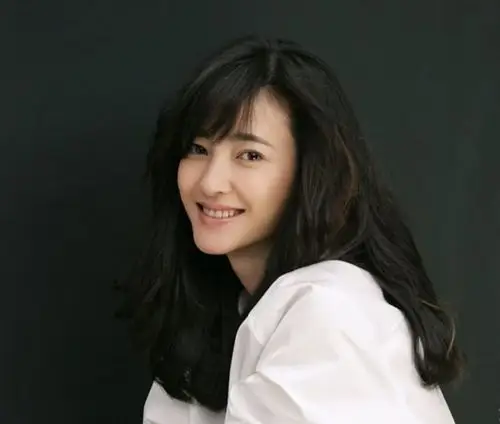 其它 一场邂逅相遇,醉美了晚秋 写美篇素颜女神  王丽坤 出生日期