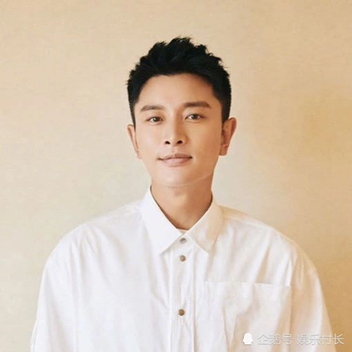 贾乃亮早前微博头像贾乃亮头像更换历史就贾乃亮最新社交平台头像来看