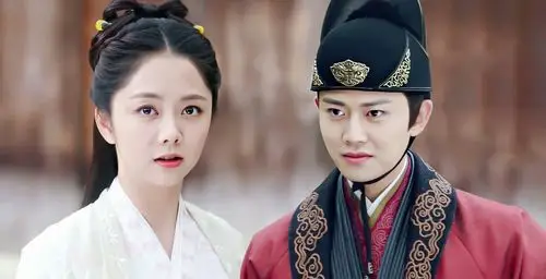 任嘉伦,谭松韵这一神仙般的组合,凭借着精湛的演技,把锦衣奶奶迷得七