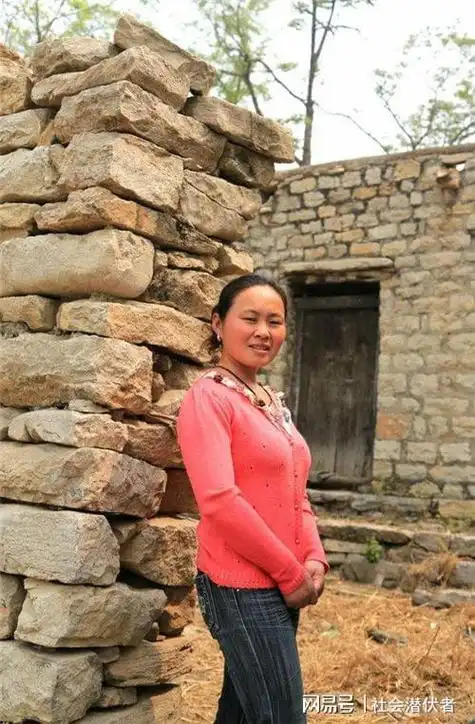 35岁留守少妇的"临时工"邻居小王,只有晚上属于我们|刘婷|背叛|重新