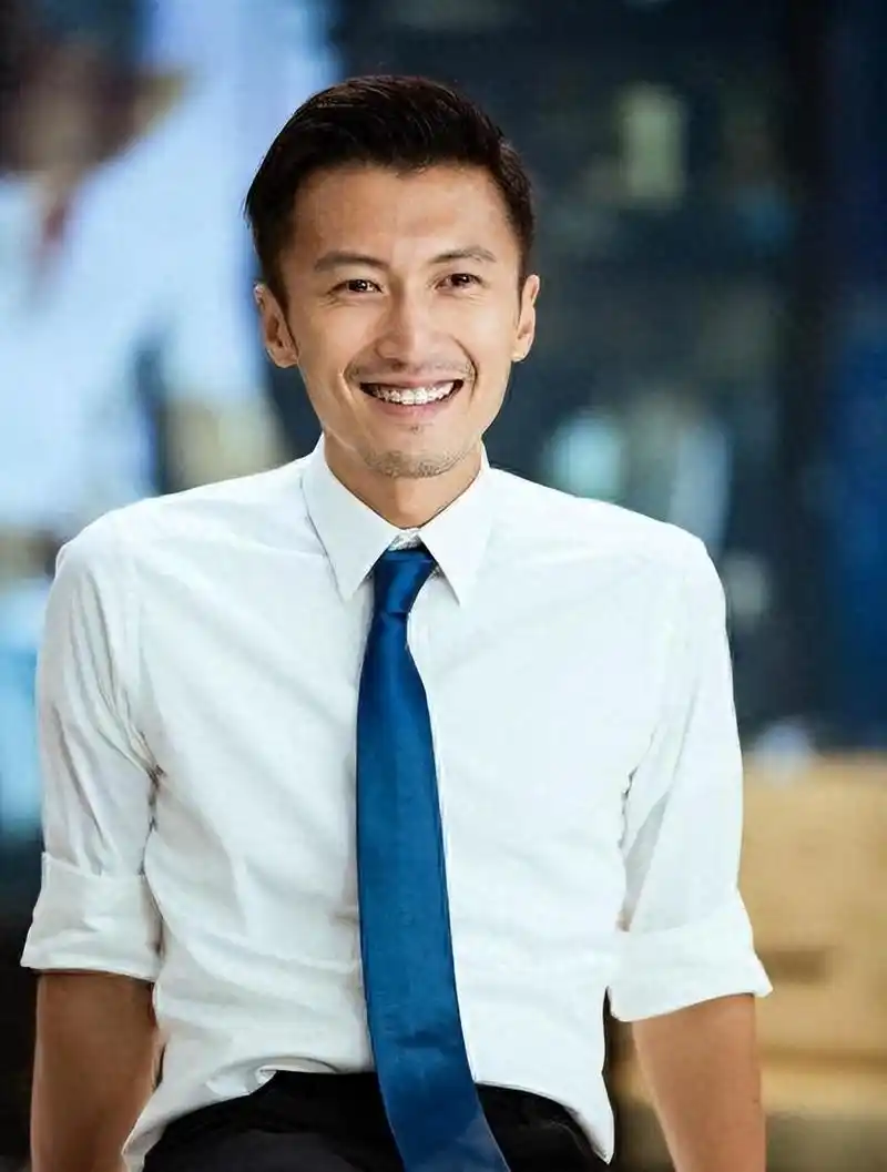 谢霆锋大儿子恋情曝光,女友年龄超越张柏芝,谢霆锋气到住院!