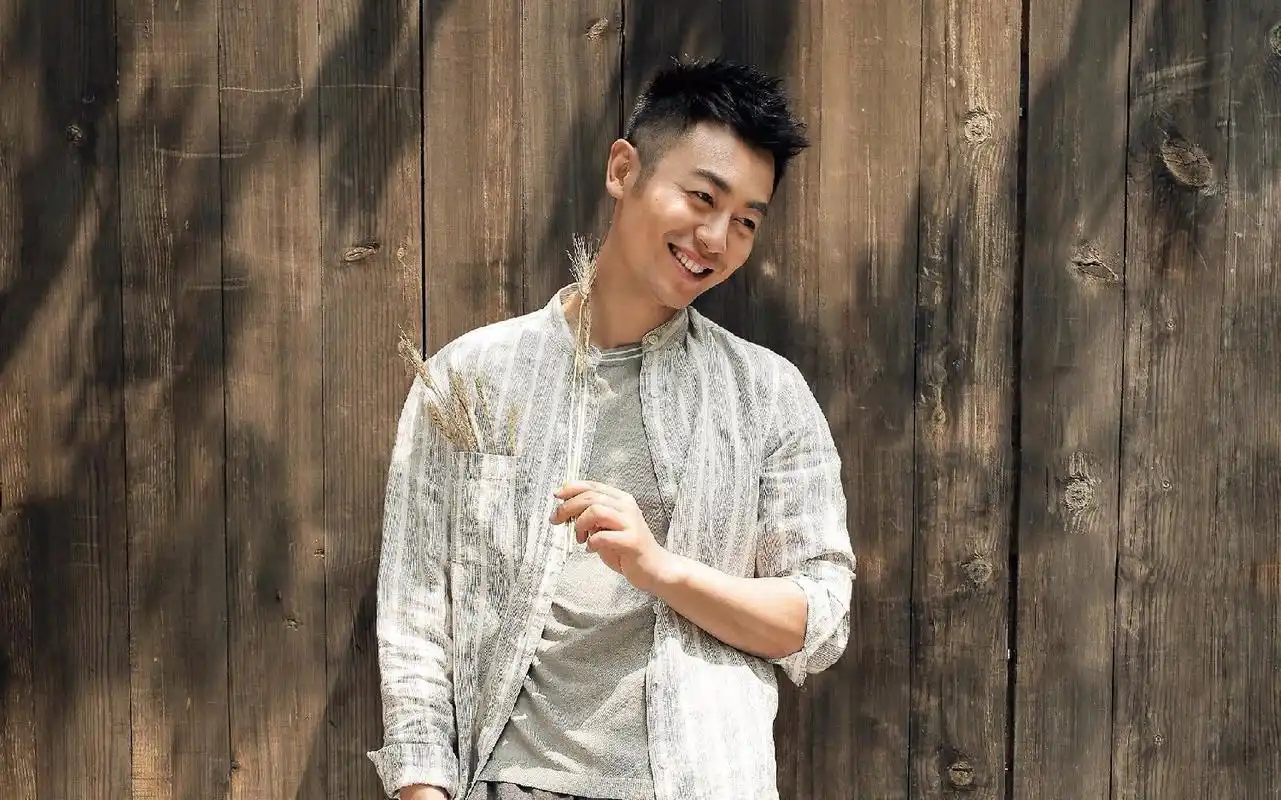 朱亚文的完美动人瞬间:简直帅到"无药可救",特别是最后一张