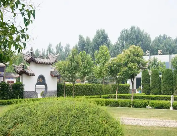 河南许昌市玉皇岭墓园