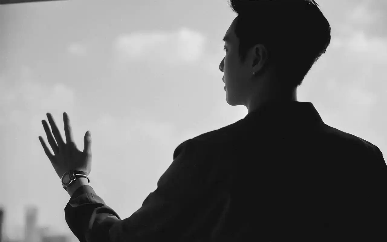 张艺兴衬衣魅力帅气写真图片桌面壁纸