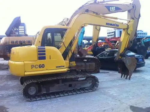 转让: 小松60挖掘机