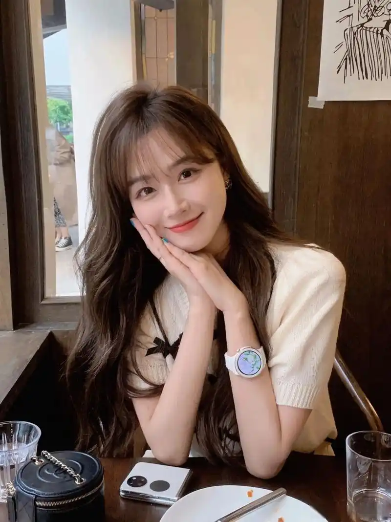 深圳 校花, 真的校的比花94灿烂