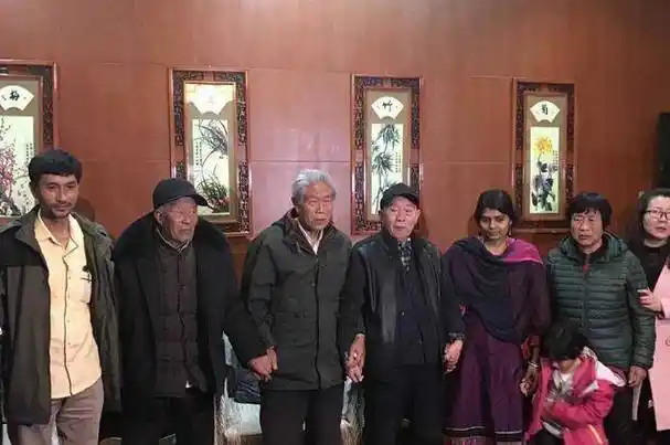 中国老兵被困印度54年,无奈在印娶妻生子,归国当晚吃7碗手擀面_王琪