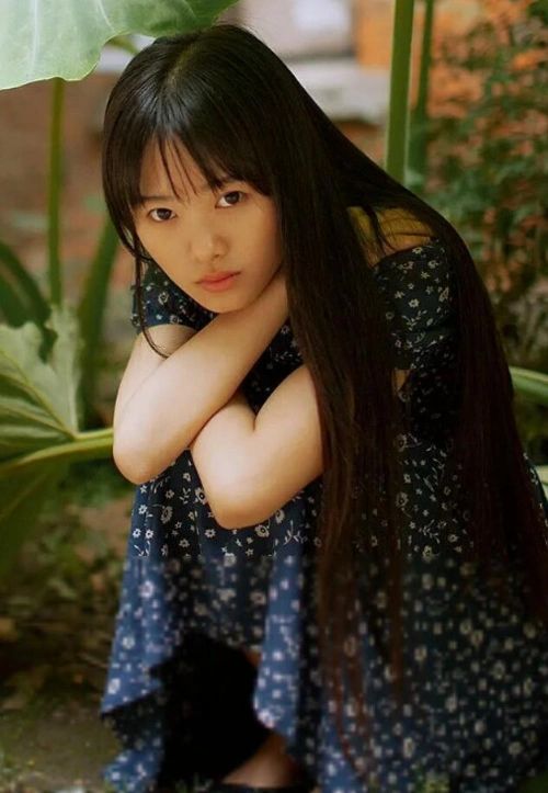 原创鞠婧祎早期日系写真流出看清她的五官整没整容心里有数了