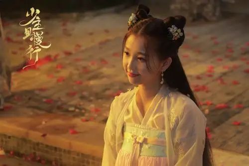 饰),白一飞(骆明劼饰),何若瑶(陈昊蓝饰)等多位性格迥异的小伙伴,四人