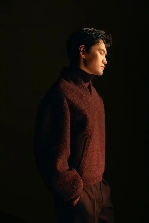 演员袁弘能做到不主动迎合已经不错