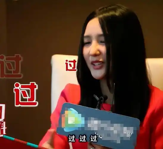 有种差距叫何洁释小龙分手13年一个身价过亿一个捉襟见肘