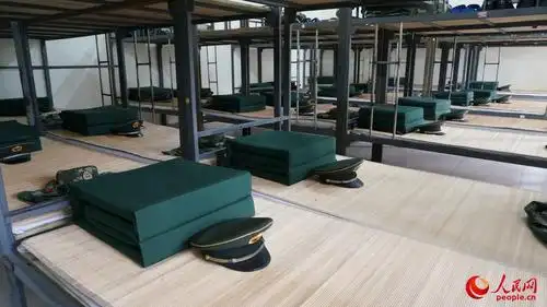 武警部队为首都高校5000千余名新生开展军训