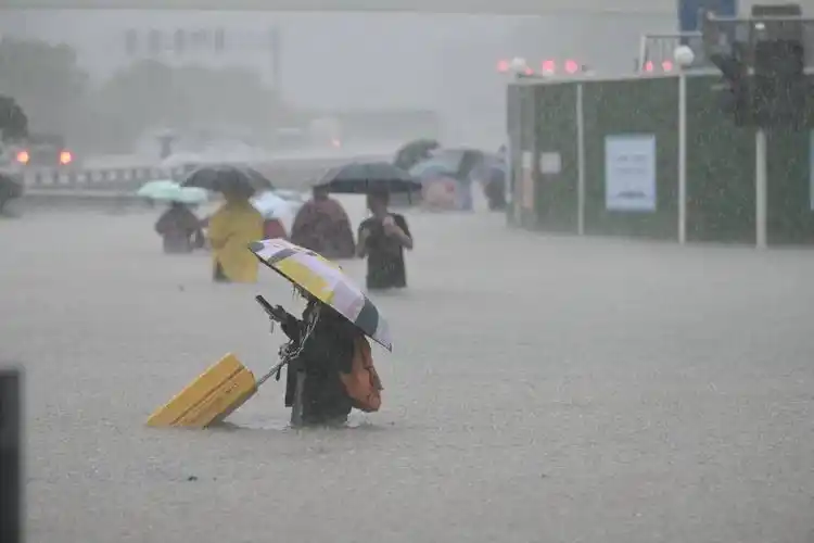 国务院河南郑州"7·20"特大暴雨灾害调查组进驻河南,举报电话公布
