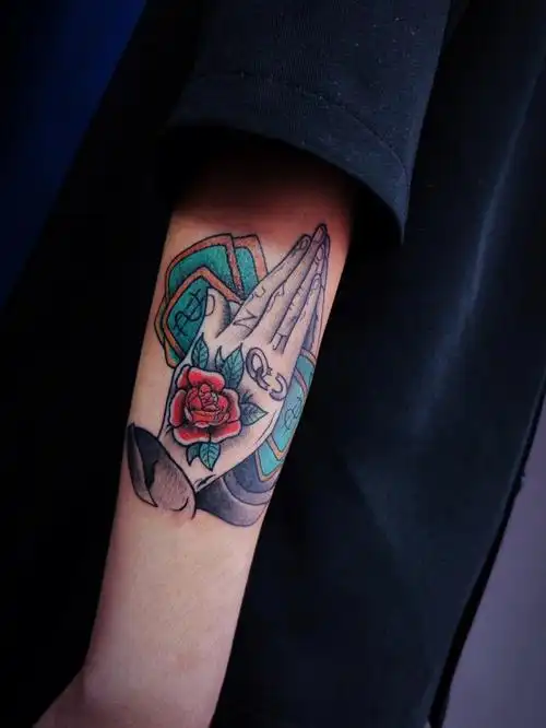 武汉纹身刺青祈祷手