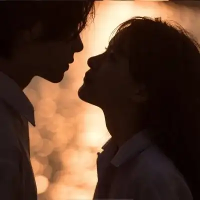 男女真人情头一男一女想我了就过来找我