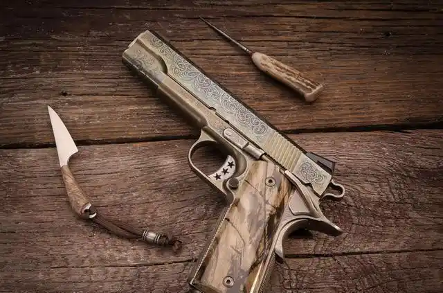 卡博特顶级1911手枪"遗物之子"采用特殊工艺制造 犹如传家宝