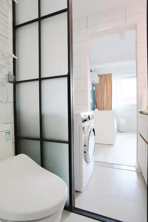 2平米卫生间装修,日本2平米卫生间装修效果图(两平米卫生间瓷砖完工)