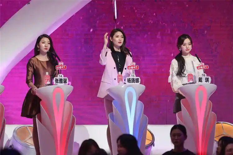 一次不哄就分手?《非诚勿扰》:正确认识"有脾气"和"冷处理"