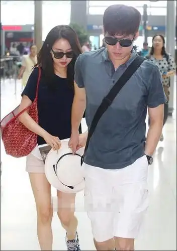 朴智星金敏智着情侣装赴法度蜜月(组图) (7)