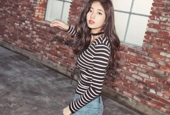 李敏镐女友秀智海报公开 清纯性感两相宜【组图】