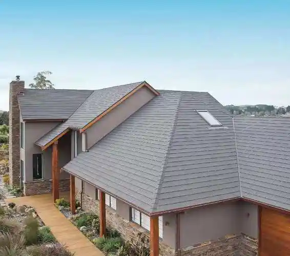 彩石金属瓦厂家田工屋面金属瓦全国供应镀铝锌彩石瓦