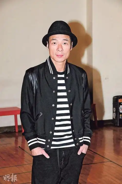 许志安红馆开个唱 或在舞台上当众换裤子