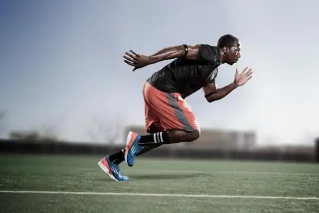 很多人都热爱跑步,但大腿肌肉不够强,该如何强化腿部肌肉?