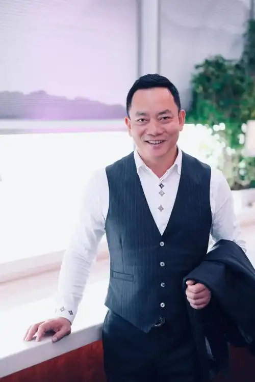 新沪商高端餐饮联盟成立启动仪式暨五粮液携手浦江荟品鉴晚宴_周家豪