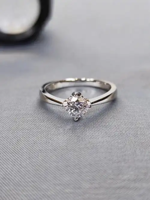 50分四爪花蕾钻戒