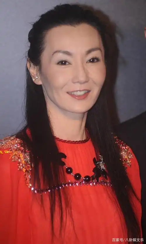 张曼玉暴瘦照曝光!昔日美丽模样已不复见