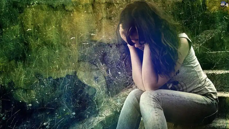 不过是因为那个委屈的人,从来图片大全] 伤心捂嘴女人图片微颓·真人