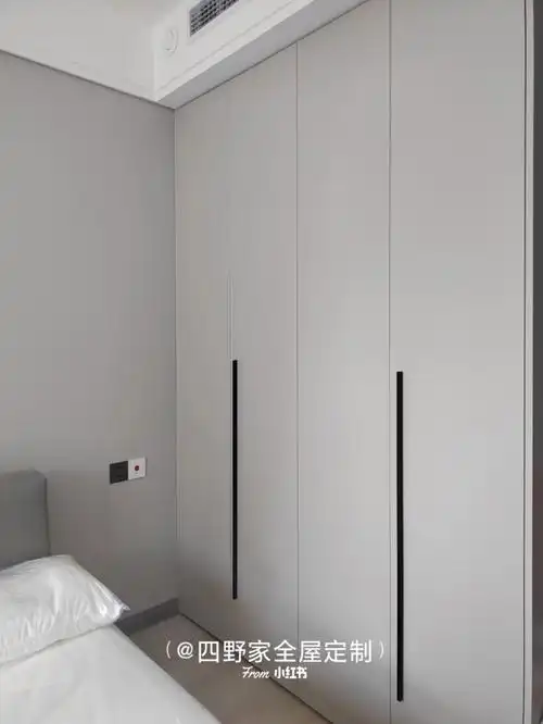 7415柜门9799爱格u702羊绒灰7415柜体9799黑胡桃木