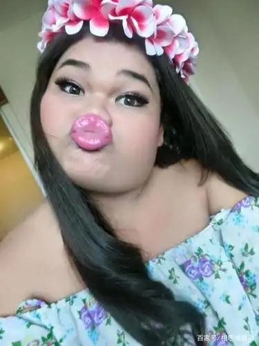 丑陋,鲜花,掌声与跟风.