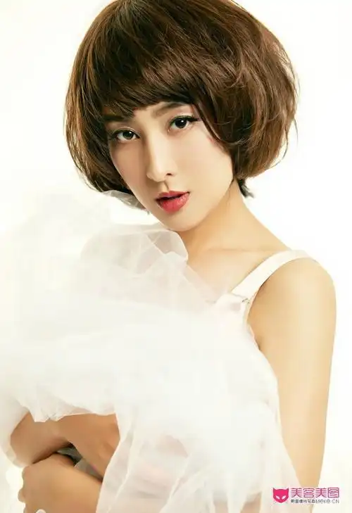 马苏,中国内地女演员,1981年2月17日出生于黑龙江哈尔滨,身高165cm