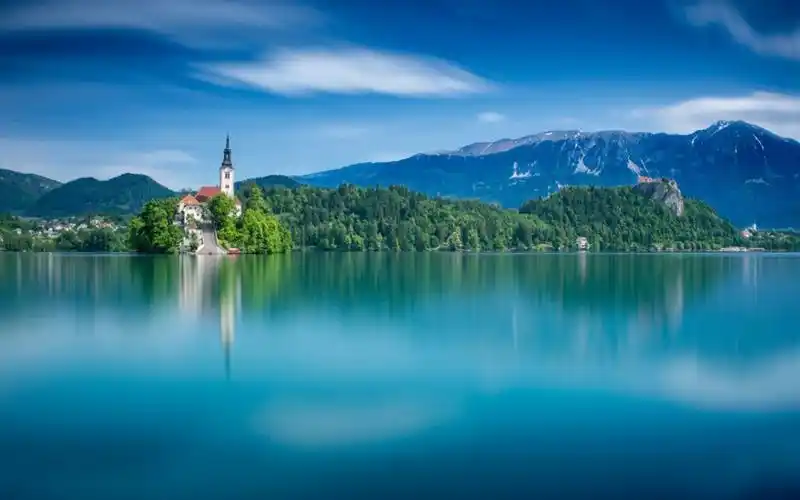 布莱德湖唯美自然风光图片高清壁纸