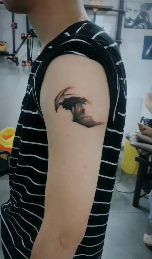 水墨蝙蝠纹身图片