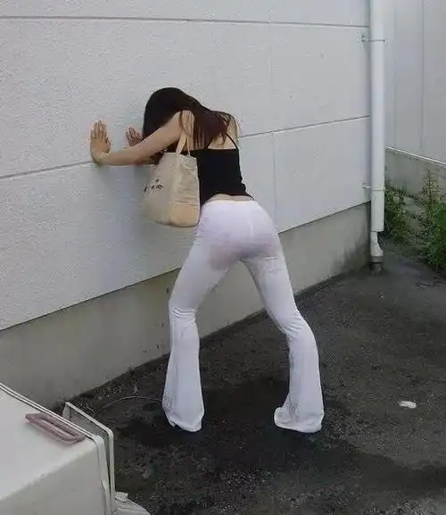 这是一条有味道的推送,长假高速堵车内急肿么办?_太平洋号