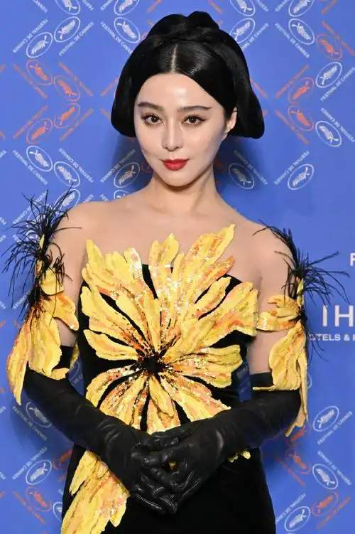 范冰冰##戛纳电影节##戛纳红毯还得看女明星##戛纳红毯