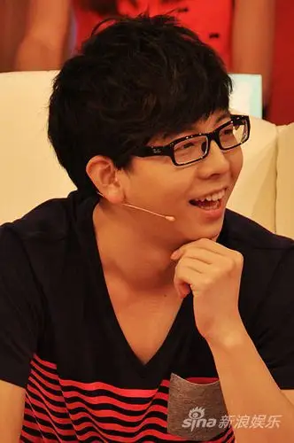 姜育恒胡夏录制最佳现场 深情合唱《再回首》